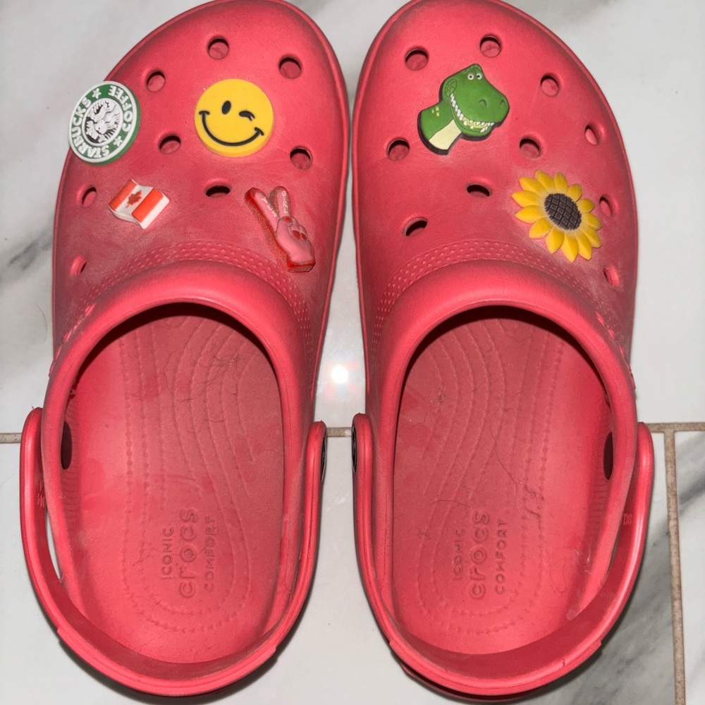 Crocs Hot Pink with Fun Charms💓